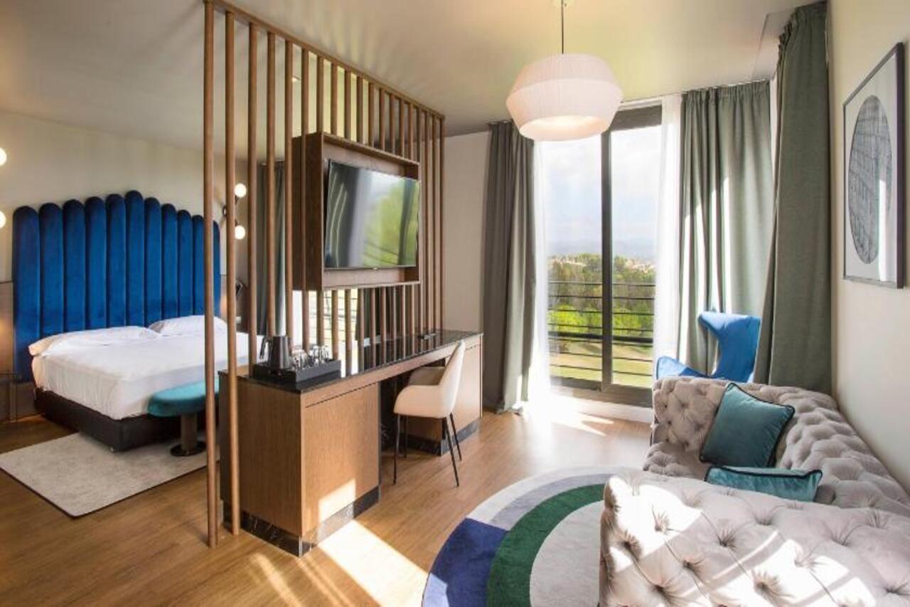 Dolce By Wyndham Barcelona Resort Sant Esteve Sesrovires Buitenkant foto