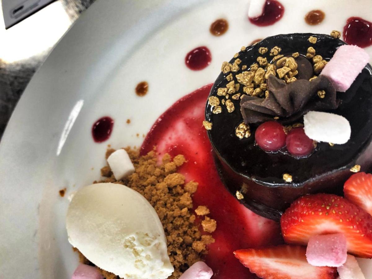 Dolce By Wyndham Barcelona Resort Sant Esteve Sesrovires Buitenkant foto