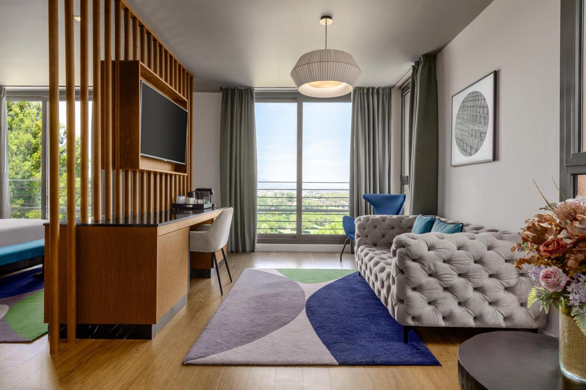 Dolce By Wyndham Barcelona Resort Sant Esteve Sesrovires Buitenkant foto