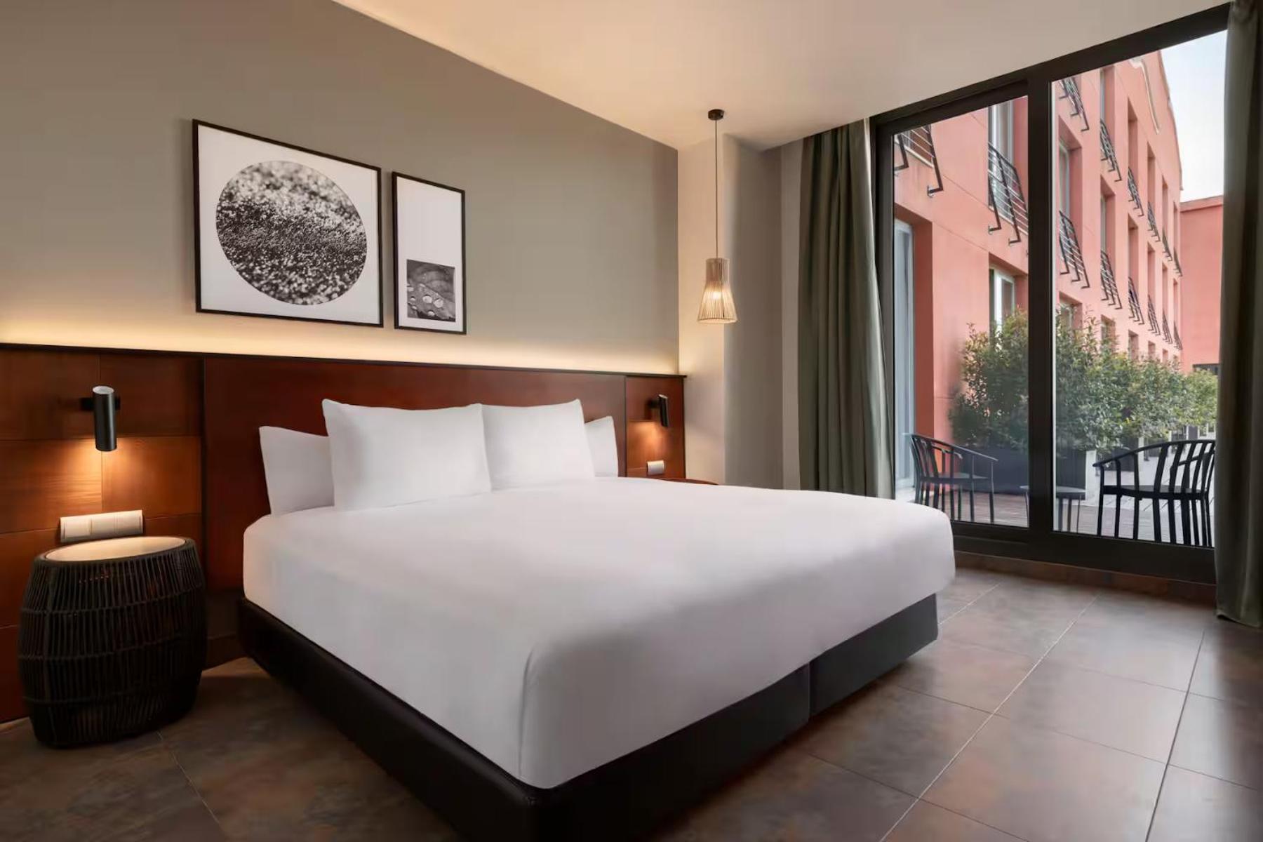 Dolce By Wyndham Barcelona Resort Sant Esteve Sesrovires Buitenkant foto