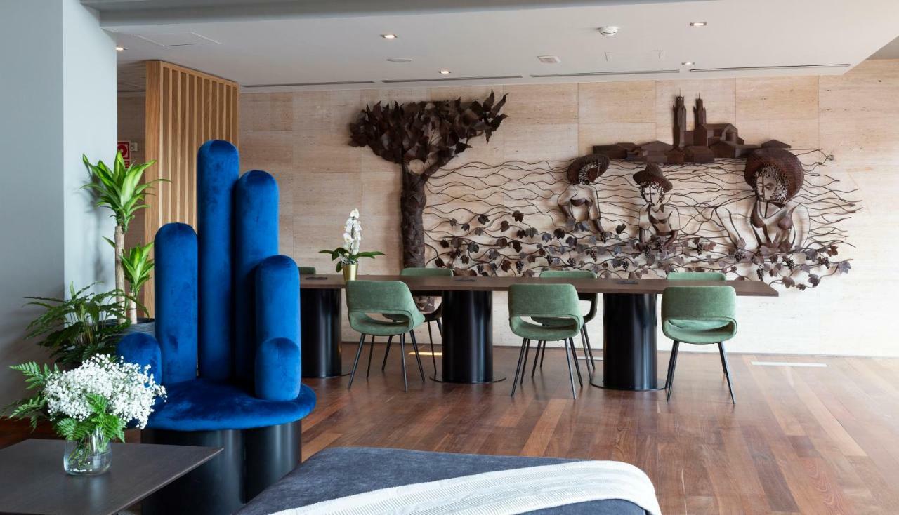 Dolce By Wyndham Barcelona Resort Sant Esteve Sesrovires Buitenkant foto